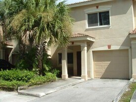 280 Crestwood Cir in Royal Palm Beach, FL - Building Photo