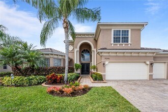 19396 La Serena Dr in Ft. Myers, FL - Building Photo - Building Photo
