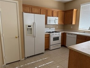 3425 Red Fire Ave in North Las Vegas, NV - Building Photo - Building Photo