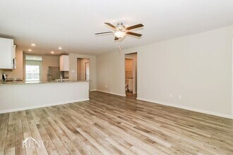 18616 Allen Welch Dr in Elgin, TX - Building Photo - Building Photo