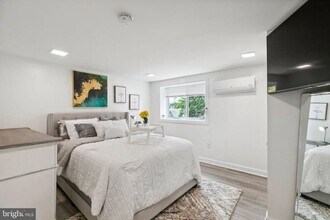 311 Old Rodgers Rd in Bristol, PA - Building Photo - Building Photo