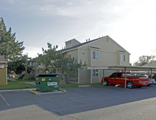 Stonegate in Sparks, NV - Foto de edificio - Building Photo