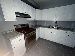 52 Murray Ave, Unit 2nd Floor in Paterson, NJ - Foto de edificio - Building Photo