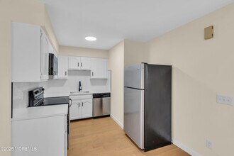 114 3rd Ave in Belmar, NJ - Building Photo - Building Photo