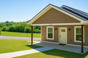 2226 Riverside Dr in Knoxville, TN - Building Photo