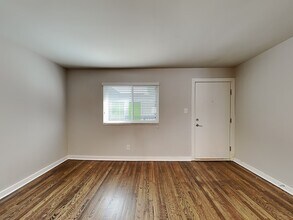 880 N Highland Ave NE in Atlanta, GA - Building Photo - Building Photo