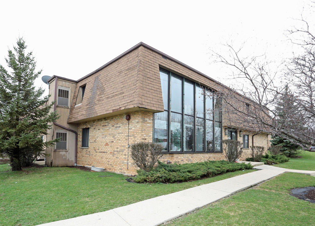 The Atrium Apartments in Milwaukee, WI - Building Photo