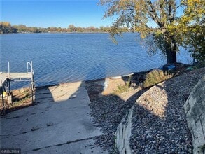 28662 W Lake Dr in Madison Lake, MN - Building Photo - Building Photo