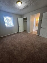 9745 Long Point Rd-Unit -10 in Houston, TX - Foto de edificio - Building Photo