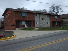 704 Lafayette Dr Apartments