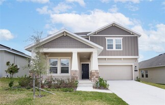 7137 Dilly Lk Ave in Groveland, FL - Building Photo