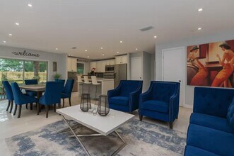 1361 NE 118th St in Miami, FL - Building Photo - Building Photo