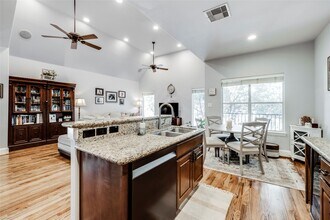 5212 Washington Ave in Houston, TX - Building Photo - Building Photo