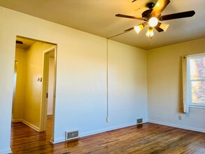 2120 23rd St in Des Moines, IA - Building Photo - Building Photo