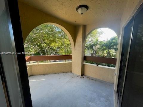 9285 SW 125th Ave in Miami, FL - Building Photo - Building Photo