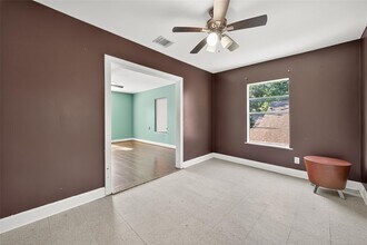 7111 Myrtle St in Houston, TX - Building Photo - Building Photo