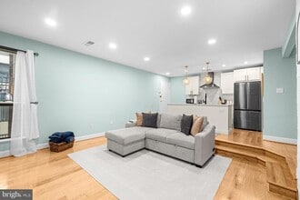 9820 Georgia Ave in Silver Spring, MD - Building Photo - Building Photo