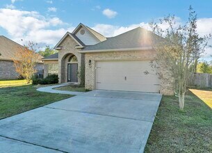 3589 Autumn Woods Dr in Crestview, FL - Building Photo - Building Photo