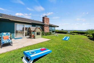 5108 Pacifica Dr in San Diego, CA - Building Photo - Building Photo