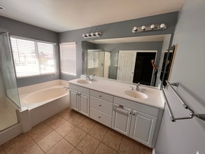 1579 E Washington Ave in San Jacinto, CA - Building Photo - Building Photo