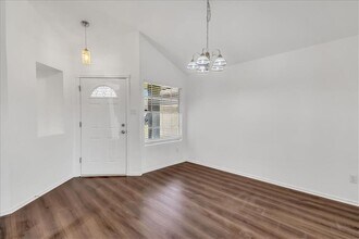 1101 Disraeli Cir in Pflugerville, TX - Building Photo - Building Photo