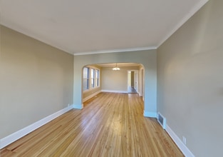 6613 Fairfield Ave in Berwyn, IL - Building Photo - Building Photo