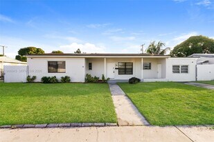 3010 NW 187th St in Miami Gardens, FL - Building Photo