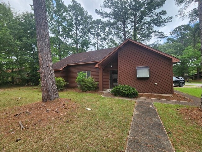 property at 3833 Mosswood Rd