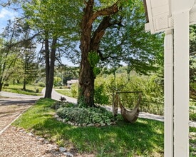 817 Oakdale Rd in Waynesville, NC - Building Photo - Building Photo