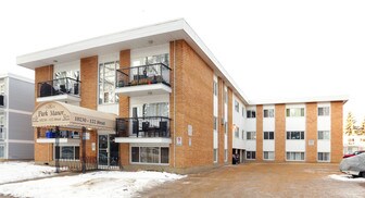 10230 122nd St NW in Edmonton, AB - Building Photo