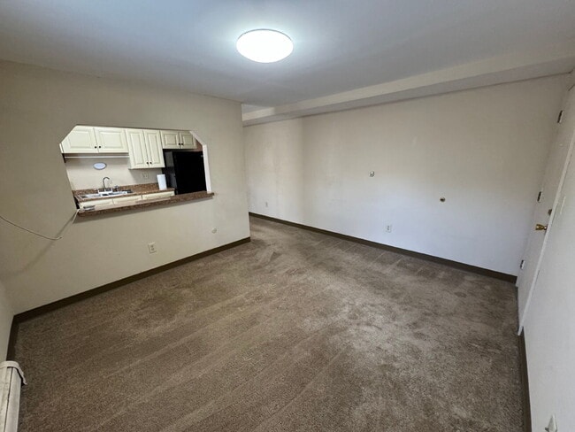 property at 1 Green St