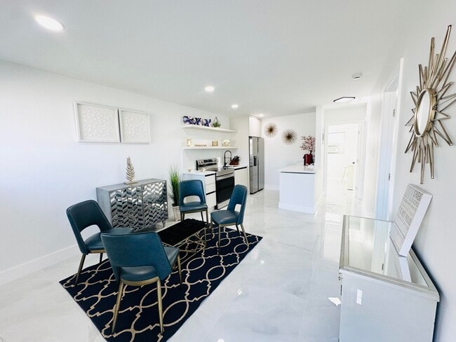 2316 Freedom St in Hollywood, FL - Building Photo - Building Photo