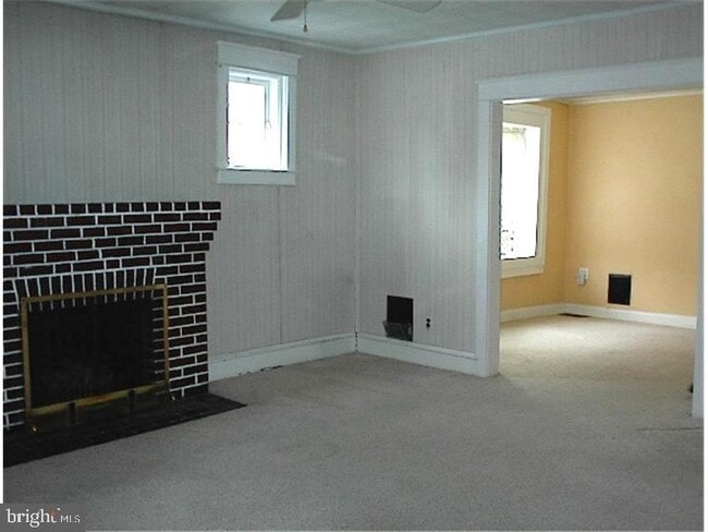 8 E Jefferson St in Media, PA - Building Photo - Building Photo