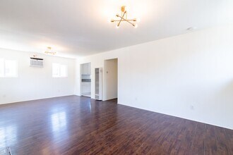 2835 N Coolidge Ave in Los Angeles, CA - Building Photo - Building Photo