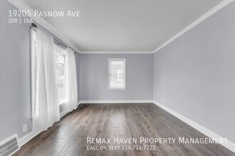 19205 Pasnow Ave in Euclid, OH - Building Photo - Building Photo