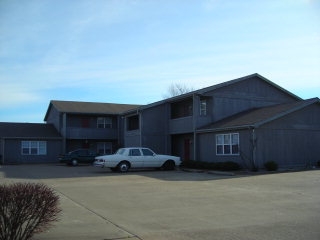 1926 Tamarack Rd in Owensboro, KY - Building Photo