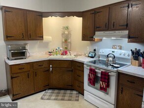 319 Mc Grady Rd in Rising Sun, MD - Foto de edificio - Building Photo