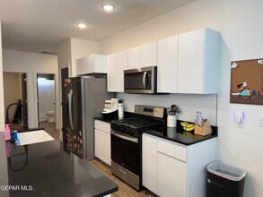 15148 Concentrate Ave in El Paso, TX - Building Photo - Building Photo