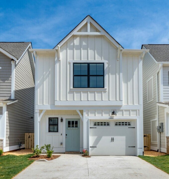 149 Huntley Dr in Pelham, AL - Building Photo
