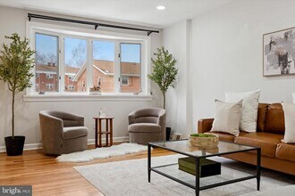 228 Rock St in Philadelphia, PA - Foto de edificio - Building Photo