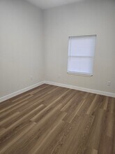 1955 McCutchen Rd in Rolla, MO - Foto de edificio - Building Photo