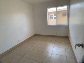 2820 Avenue S-Unit -11 in Riviera Beach, FL - Foto de edificio - Building Photo