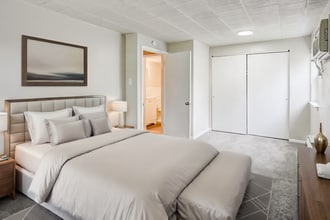 Hillside Pointe Apartments in Claymont, DE - Building Photo - Building Photo