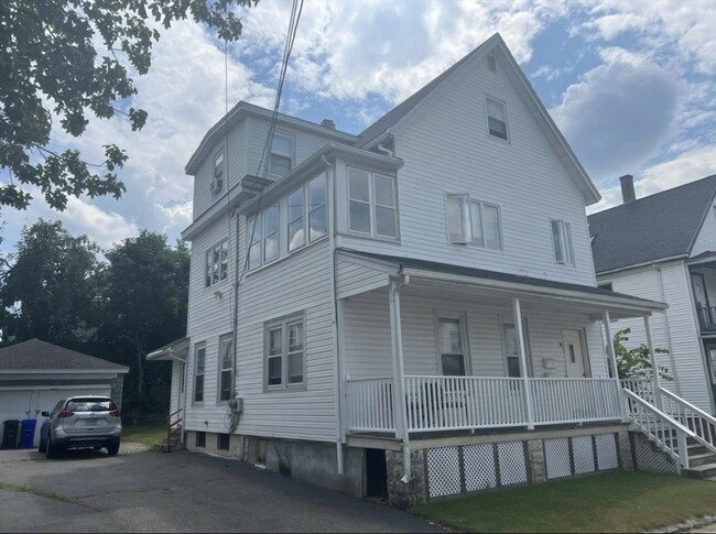 8 Kearney St in Malden, MA - Foto de edificio - Building Photo