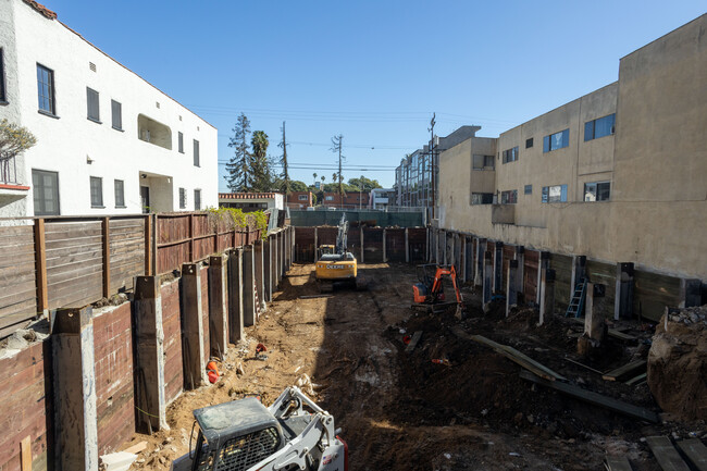 938 N Genesee Ave in West Hollywood, CA - Building Photo - Building Photo