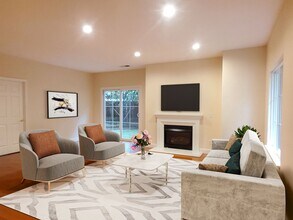 1570 Layla Ct in Mountain View, CA - Building Photo - Building Photo