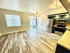 55 Peregrine Ln in Bountiful, UT - Building Photo - Building Photo