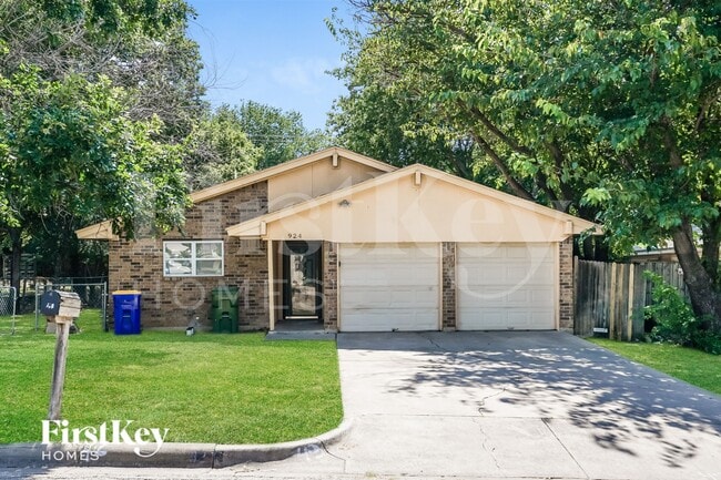 property at 924 Kimbrough St