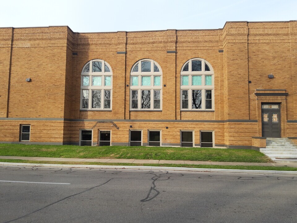 1703 Home Ave in Columbus, IN - Building Photo