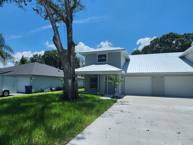 property at 3214 India Palm Dr